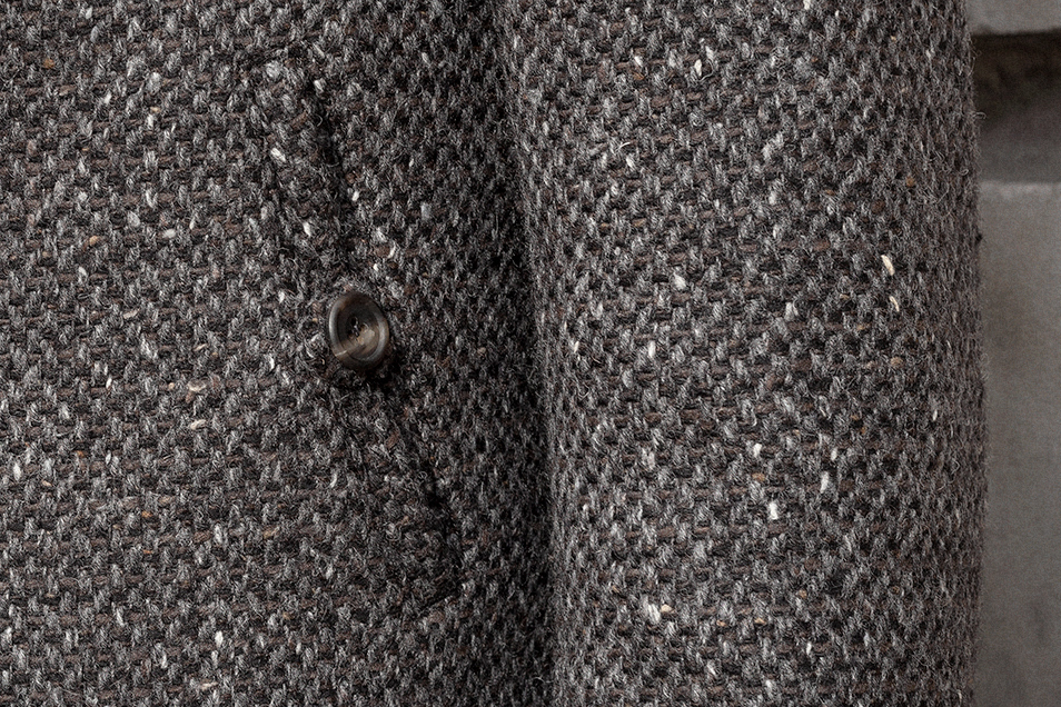 tobacco-charcoal-wool-tweed-peacoat-worn-5