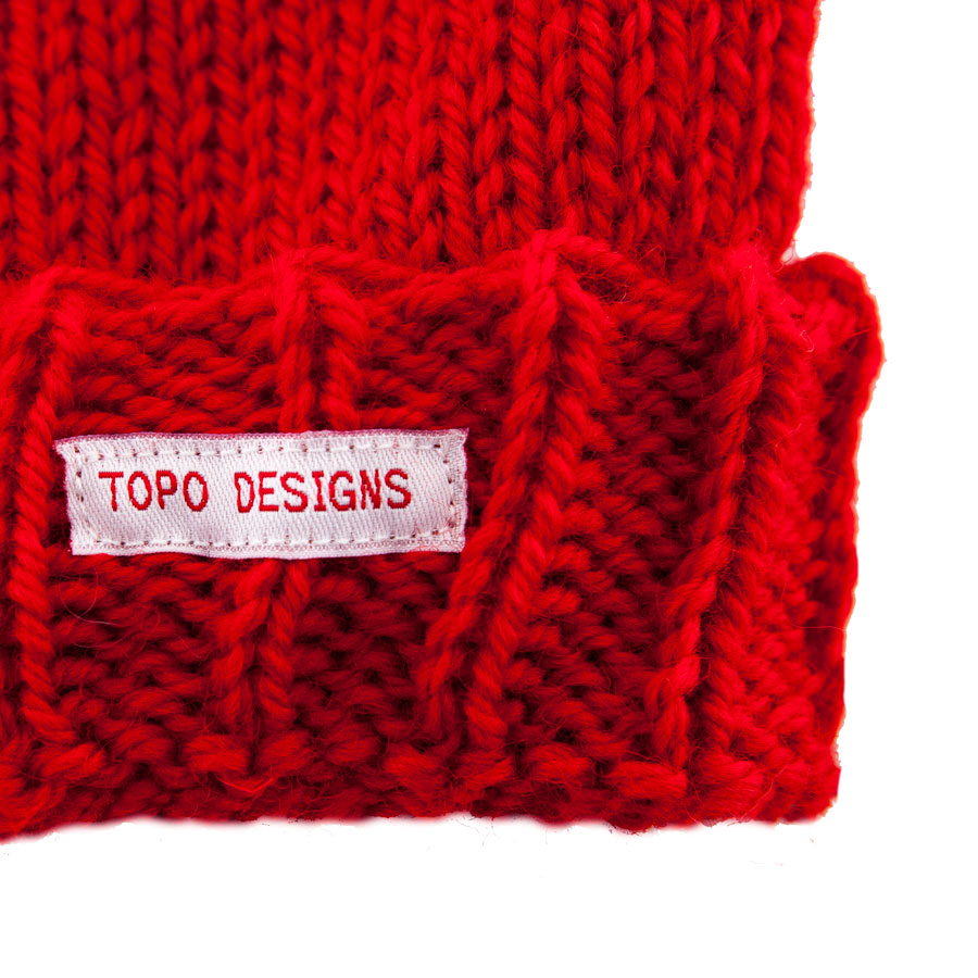 topo_designs_wool_beanie_red_detail