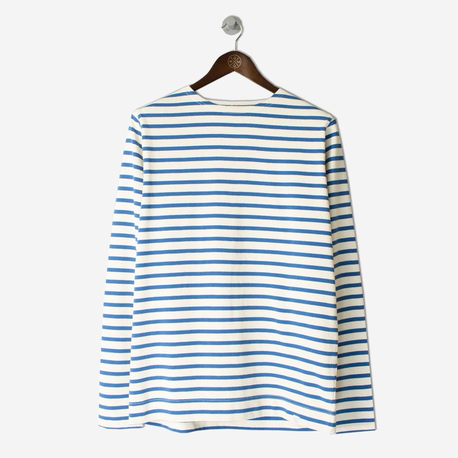 NORSE-PROJECTS-Godtfred-Compact-LS-Tee-Ecru-Botanical-Bluefront