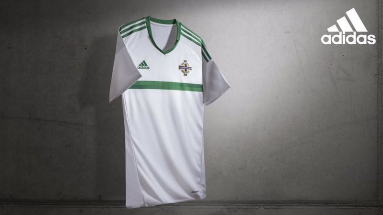 northern-ireland-away-kit-euro-2016-kit_3376137