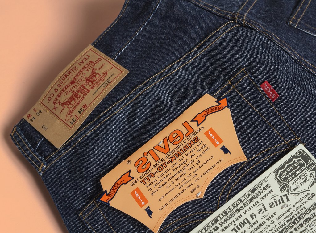 LEVI'S VINTAGE CLOTHING 1976 MIRRORED 501 JEANS — Denimhead